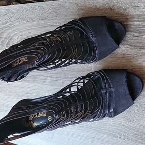 Brash Black Strappy Heels Size 10